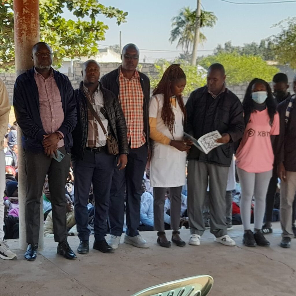 Alunos da Escola Primária da Zona Verde beneficiam-se da palestra sobre Segurança Cibernética