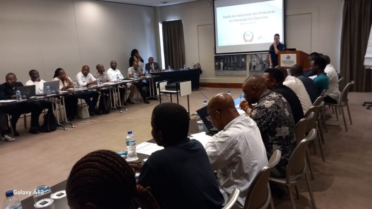 Professores capacitados em cibercrime pelo INTIC e UNODC